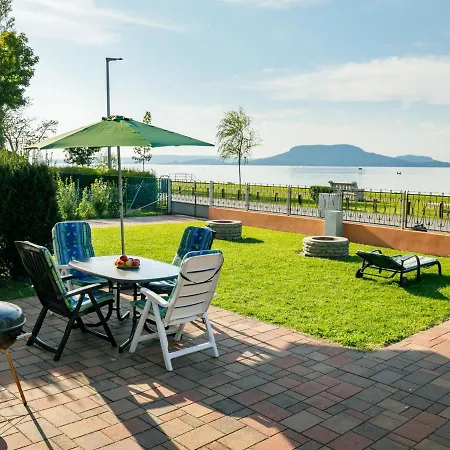 아파트 Holiday Home In Fonyod/Balaton 18566 *